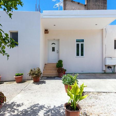 Zacharias Apartments Himare Exterior photo