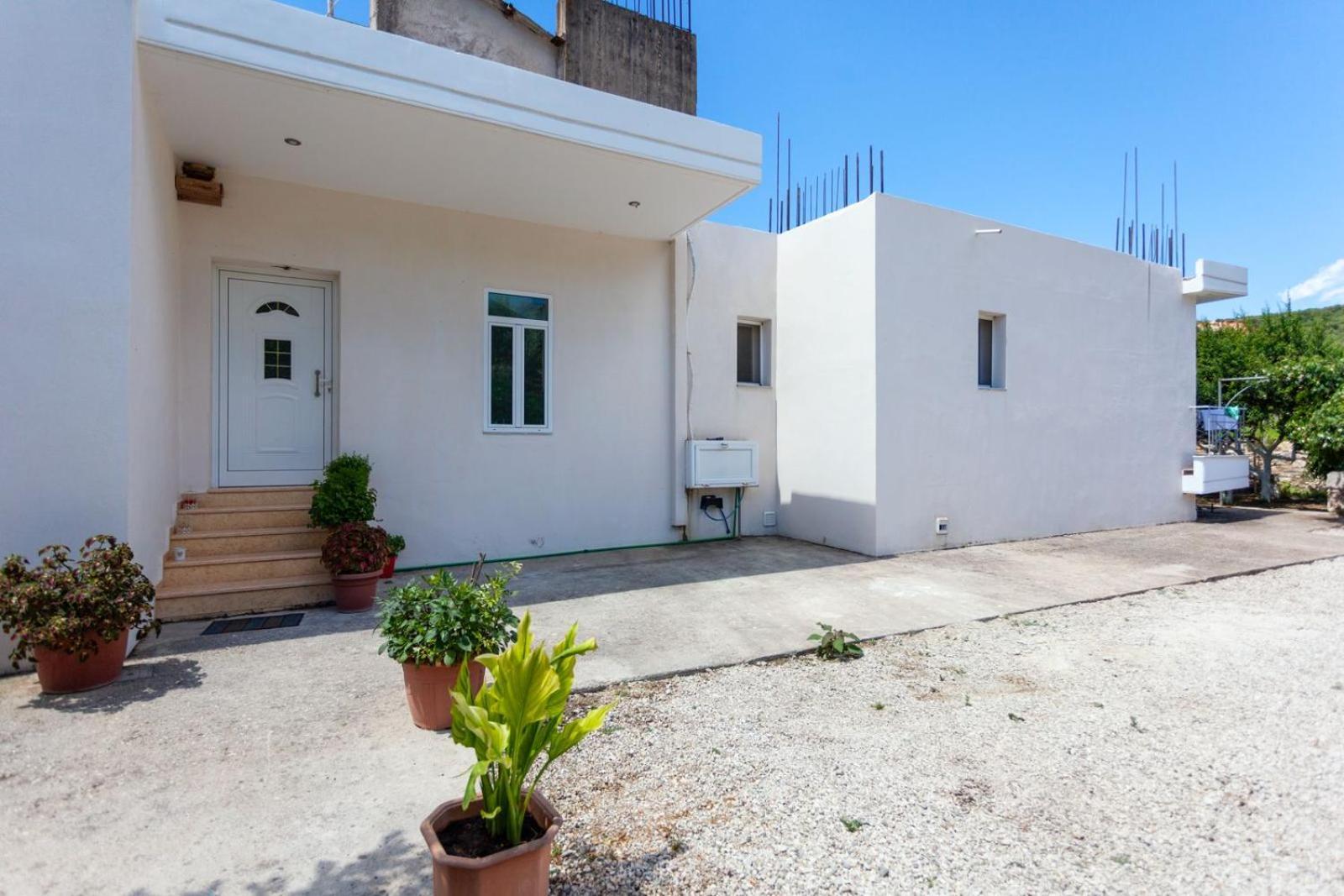 Zacharias Apartments Himare Exterior photo